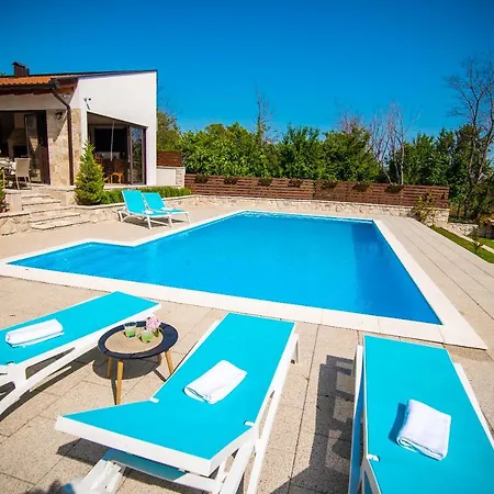 Villa Tia - With Private Pool