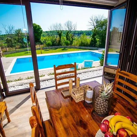 Tia - With Private Pool Villa