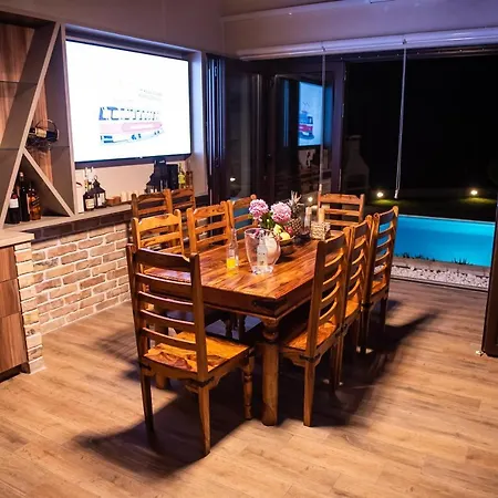 Tia - With Private Pool Čitluk