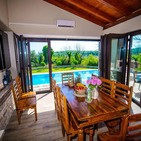 Villa Tia - With Private Pool *