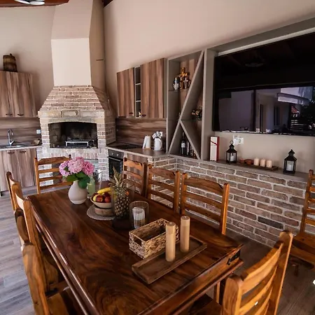 Villa Tia - With Private Pool *