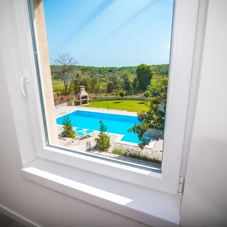 Villa Tia - With Private Pool Čitluk